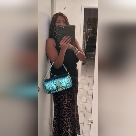 I have the FIRST 25th Anniversary Fendi Baquette Sweet! - Picture 5 of 16